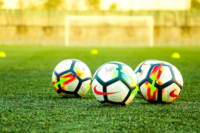 Les bases du football pour les débutants : Comment maîtriser les compétences essentielles